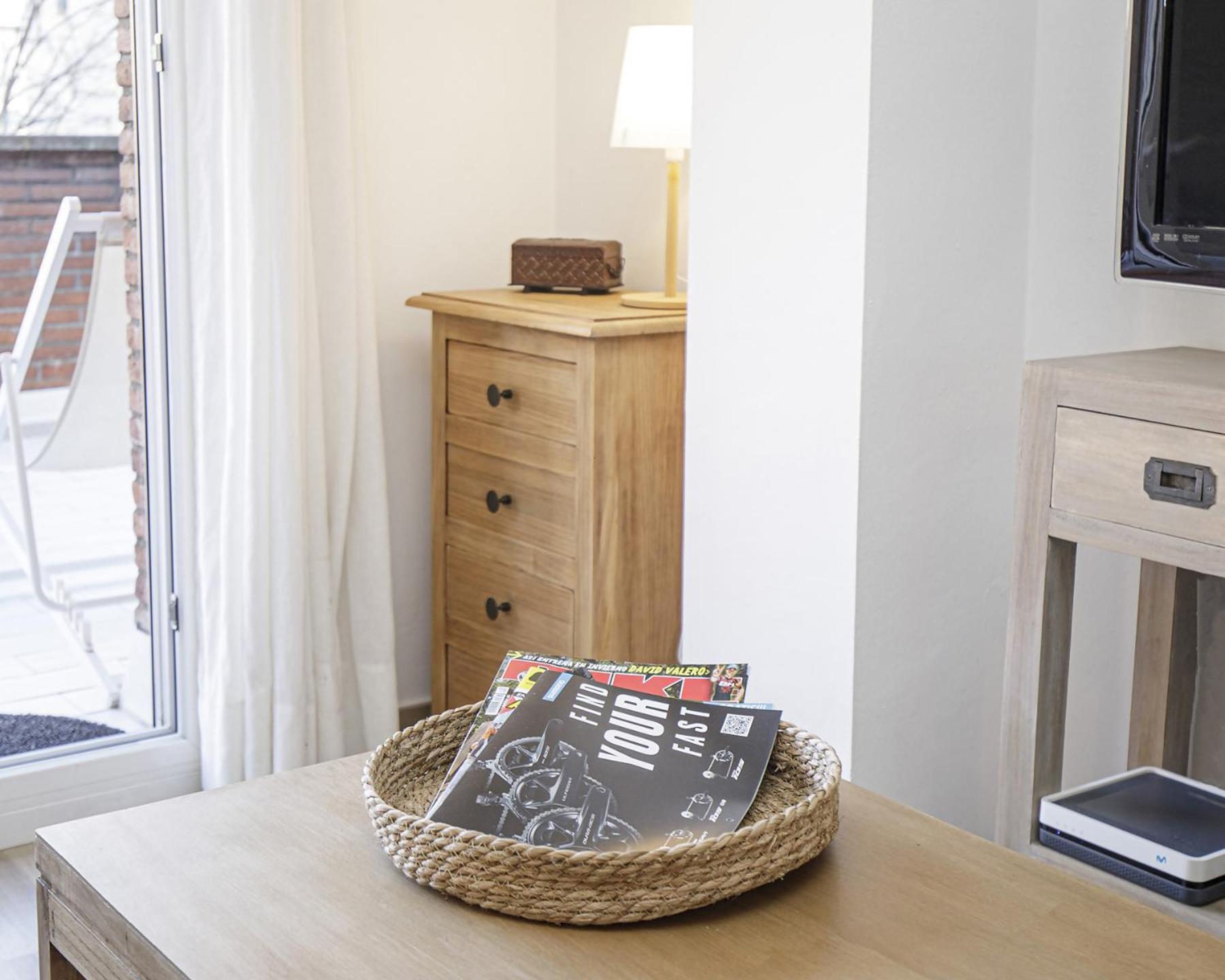 Apartamento Con Gran Terraza En ジローナ エクステリア 写真